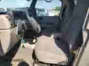 2004 Jeep Wrangler Sahara с VIN 1J4FA59S34P742442, выставлен на аукционе Copart как лот 51053095 с пробегом 161 263 миль миль и Списание • Salvage title. История ставок и продаж доступна на DreamBid. Изображение 7.