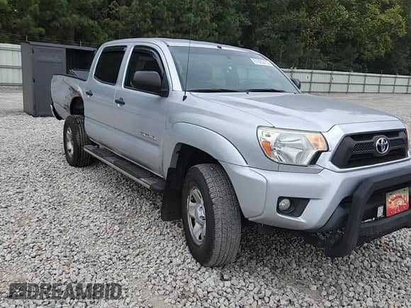 2012 Toyota Tacoma PreRunner with VIN 5TFJU4GN0CX013165, listed as a Copart auction lot 81926475 with 208,907 mi miles and Salvage title. Bid and sale history available at DreamBid. Image 13.
