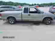 2002 Chevrolet S-10 LS с VIN 1GCCS19W428108940, выставлен на аукционе IAAI как лот 42546758 с пробегом 242 492 миль миль и . История ставок и продаж доступна на DreamBid. Изображение 13.