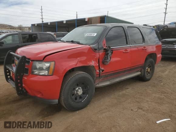 2013 Chevrolet Tahoe Commercial z VIN 1GNSK2E02DR137621, wystawiony jako Copart lot #50389015 z przebiegiem 66 457 mil mil oraz Szkoda całkowita • Salvage title. Historia ofert i sprzedaży dostępna na DreamBid. Obrazek 1.