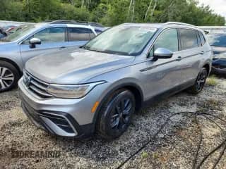 2024 Volkswagen Tiguan SE с VIN 3VVMB7AX8RM106112, выставлен на аукционе Copart как лот 69289365 с пробегом Не указан миль и На запчасти • Non repairable. История ставок и продаж доступна на DreamBid. Изображение 1.