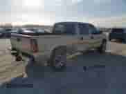 2005 Chevrolet Silverado 1500HD LS с VIN 1GCGK13U05F889738, выставлен на аукционе Copart как лот 77988004 с пробегом 217 794 миль миль и Списание • Salvage title. История ставок и продаж доступна на DreamBid. Изображение 3.
