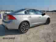 2018 Volvo S60 Dynamic с VIN YV126MFL0J2451266, выставлен на аукционе Copart как лот 67443235 с пробегом 103 405 миль миль и Списание • Salvage title. История ставок и продаж доступна на DreamBid. Изображение 3.