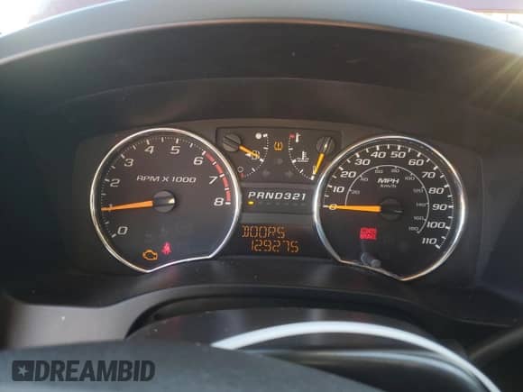 2011 Chevrolet Colorado 2LT z VIN 1GCJSDFE9B8112311, wystawiony jako Copart lot #90493595 z przebiegiem 129 275 mil mil oraz Czysty tytuł • Clean title. Historia ofert i sprzedaży dostępna na DreamBid. Obrazek 9.