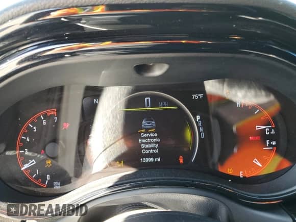 2024 Dodge Durango SXT z VIN 1C4RDHAGXRC137299, wystawiony jako Copart lot #80580284 z przebiegiem 13 999 mil mil oraz Szkoda całkowita • Salvage title. Historia ofert i sprzedaży dostępna na DreamBid. Obrazek 9.