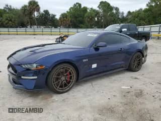 2019 Ford Mustang GT z VIN 1FA6P8CF0K5112376, wystawiony jako Copart lot #81035465 z przebiegiem Nie podano mil oraz Szkoda całkowita • Salvage title. Historia ofert i sprzedaży dostępna na DreamBid. Obrazek 1.