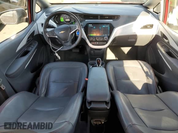 2017 Chevrolet Bolt EV Premier z VIN 1G1FX6S07H4141246, wystawiony jako Copart lot #81686755 z przebiegiem 62 628 mil mil oraz Szkoda całkowita • Salvage title. Historia ofert i sprzedaży dostępna na DreamBid. Obrazek 8.