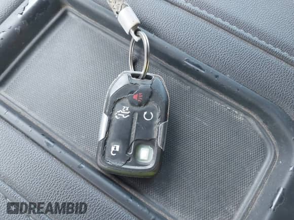 2021 Chevrolet Silverado 1500 RST с VIN 3GCPWDET2MG127003, выставлен на аукционе IAAI как лот 43069292 с пробегом 72 450 миль миль и . История ставок и продаж доступна на DreamBid. Изображение 11.