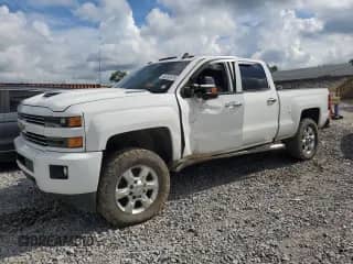 2016 Chevrolet Silverado 2500HD Work Truck z VIN 1GC1KUE84GF135526, wystawiony jako Copart lot #65283415 z przebiegiem 264 753 mil mil oraz Szkoda całkowita • Salvage title. Historia ofert i sprzedaży dostępna na DreamBid. Obrazek 1.