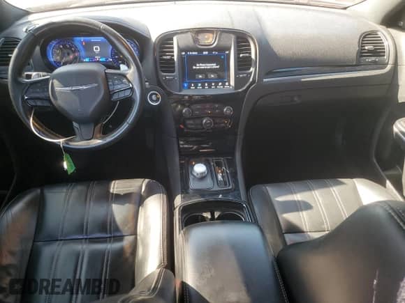 2022 Chrysler 300 S with VIN 2C3CCABG1NH184425, listed as a Copart auction lot 71612115 with 74,548 mi miles and Salvage title. Bid and sale history available at DreamBid. Image 8.