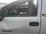 2005 Chevrolet Silverado 1500 z VIN 1GCEC14X75Z302382, wystawiony jako Copart lot #68859405 z przebiegiem Nie podano mil oraz Czysty tytuł • Clean title. Historia ofert i sprzedaży dostępna na DreamBid. Obrazek 7.