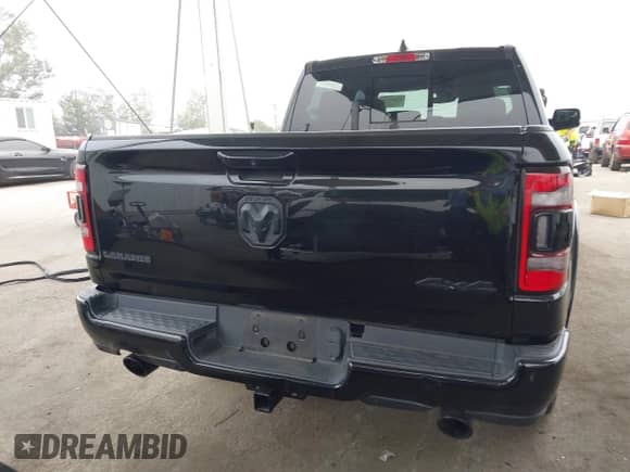 2021 Ram 1500 Laramie z VIN 1C6SRFJT9MN542322, wystawiony jako IAAI lot #42455038 z przebiegiem 68 601 mil mil oraz . Historia ofert i sprzedaży dostępna na DreamBid. Obrazek 16.