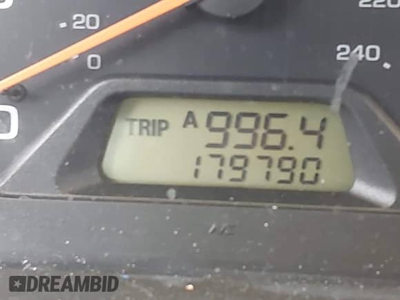 2002 Honda Accord LX с VIN 1HGCG55402A065849, выставлен на аукционе IAAI как лот 43422279 с пробегом 179 790 миль миль и . История ставок и продаж доступна на DreamBid. Изображение 14.