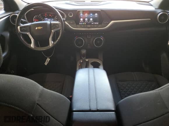 2020 Chevrolet Blazer LT z VIN 3GNKBCRS2LS657248, wystawiony jako Copart lot #80432315 z przebiegiem 69 178 mil mil oraz Szkoda całkowita • Salvage title. Historia ofert i sprzedaży dostępna na DreamBid. Obrazek 8.