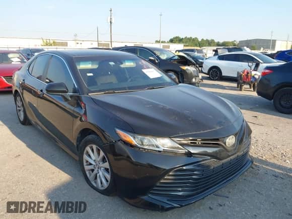2018 Toyota Camry SE with VIN 4T1B11HK4JU658668, listed as a IAAI auction lot 43204847 with 195,921 mi miles and . Bid and sale history available at DreamBid. Image 1.
