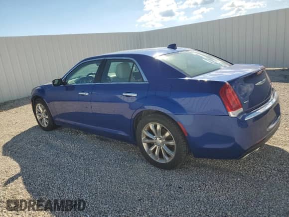 2019 Chrysler 300 Limited с VIN 2C3CCAKG2KH683990, выставлен на аукционе Copart как лот 81877015 с пробегом 82 781 миль миль и Чистый • Clean title. История ставок и продаж доступна на DreamBid. Изображение 2.