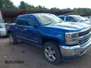 2017 Chevrolet Silverado 1500 LT with VIN 3GCPCRECXHG291644, listed as a IAAI auction lot 43175285 with 113,902 mi miles and . Bid and sale history available at DreamBid. Image 1.