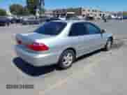 2000 Honda Accord LX с VIN JHMCG6657YC036338, выставлен на аукционе IAAI как лот 42909172 с пробегом 263 323 миль миль и . История ставок и продаж доступна на DreamBid. Изображение 4.