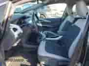 2020 Chevrolet Bolt EV LT с VIN 1G1FY6S09L4147233, выставлен на аукционе Copart как лот 82621555 с пробегом 52 523 миль миль и Списание • Salvage title. История ставок и продаж доступна на DreamBid. Изображение 7.