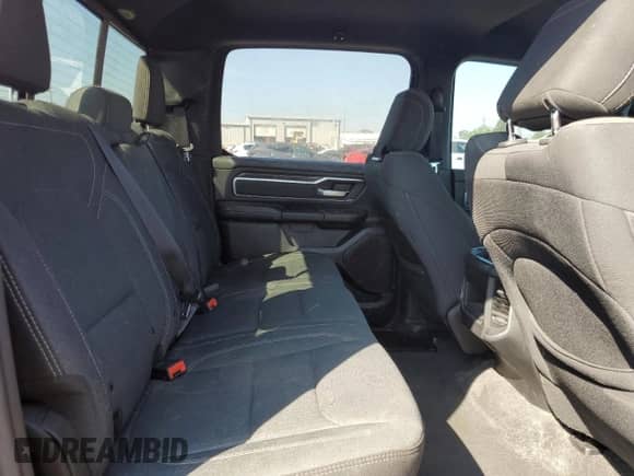 2019 Ram 1500 Big Horn z VIN 1C6RRFFG9KN868225, wystawiony jako Copart lot #80613675 z przebiegiem 65 308 mil mil oraz Szkoda całkowita • Salvage title. Historia ofert i sprzedaży dostępna na DreamBid. Obrazek 11.