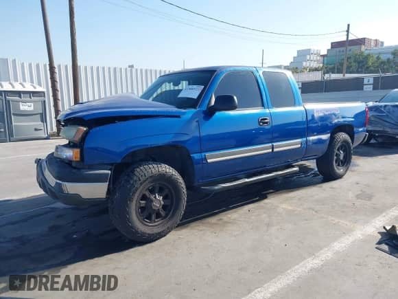 2004 Chevrolet Silverado 1500 Work Truck с VIN 2GCEC19V741353590, выставлен на аукционе IAAI как лот 41988522 с пробегом Не указан миль и . История ставок и продаж доступна на DreamBid. Изображение 2.