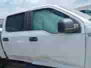 2018 Ford F-150 XL z VIN 1FTEW1E51JFC11589, wystawiony jako IAAI lot #42828323 z przebiegiem 102 847 mil mil oraz . Historia ofert i sprzedaży dostępna na DreamBid. Obrazek 13.