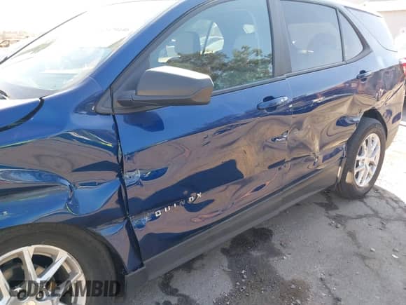 2022 Chevrolet Equinox LS z VIN 3GNAXHEV6NS242656, wystawiony jako IAAI lot #42979446 z przebiegiem 16 852 mil mil oraz . Historia ofert i sprzedaży dostępna na DreamBid. Obrazek 17.