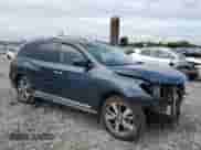 2014 Nissan Pathfinder Platinum z VIN 5N1AR2MN2EC665429, wystawiony jako Copart lot #71047025 z przebiegiem 186 864 mil mil oraz Szkoda całkowita • Salvage title. Historia ofert i sprzedaży dostępna na DreamBid. Obrazek 4.