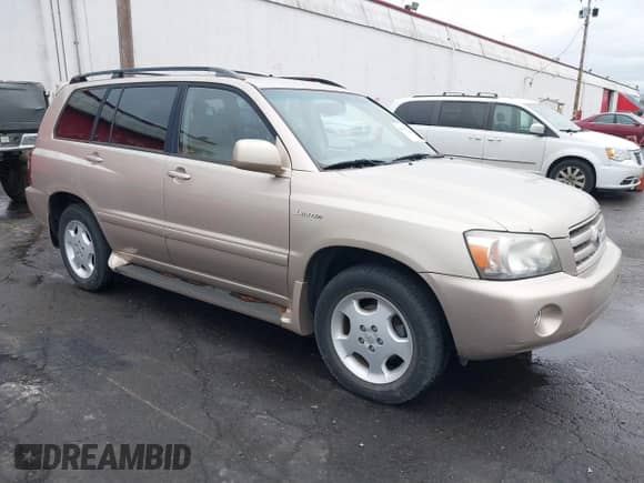 2005 Toyota Highlander с VIN JTEEP21AX50134716, выставлен на аукционе IAAI как лот 41850712 с пробегом 181 850 миль миль и . История ставок и продаж доступна на DreamBid. Изображение 1.
