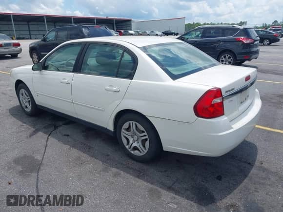 2008 Chevrolet Malibu Classic LS 2FL с VIN 1G1ZS58N58F146684, выставлен на аукционе IAAI как лот 42478470 с пробегом 163 521 миль миль и . История ставок и продаж доступна на DreamBid. Изображение 3.