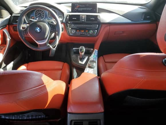 2015 BMW 4 Series 428i xDrive z VIN WBA4A7C59FD415699, wystawiony jako Copart lot #59233635 z przebiegiem 86 684 mil mil oraz Szkoda całkowita • Salvage title. Historia ofert i sprzedaży dostępna na DreamBid. Obrazek 8.