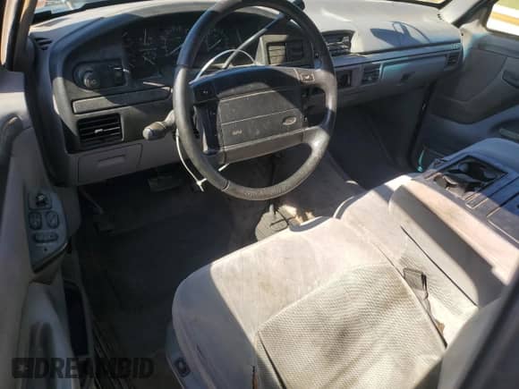 1995 Ford F-150 с VIN 1FTEX14H3SKB48433, выставлен на аукционе Copart как лот 86332545 с пробегом 142 348 миль миль и Списание • Salvage title. История ставок и продаж доступна на DreamBid. Изображение 8.