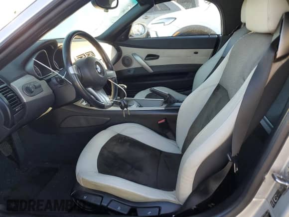 2003 BMW Z4 2.5i with VIN 4USBT33473LR62955, listed as a Copart auction lot 80346054 with 54,024 mi miles and Clean title. Bid and sale history available at DreamBid. Image 7.