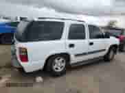 2005 Chevrolet Tahoe Z71 z VIN 1GNEK13T15R240583, wystawiony jako Copart lot #82425545 z przebiegiem Nie podano mil oraz Szkoda całkowita • Salvage title. Historia ofert i sprzedaży dostępna na DreamBid. Obrazek 3.