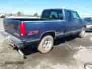 1998 Chevrolet Silverado 1500 z VIN 2GCEK19R4W1202814, wystawiony jako IAAI lot #43276189 z przebiegiem 380 182 mil mil oraz . Historia ofert i sprzedaży dostępna na DreamBid. Obrazek 4.