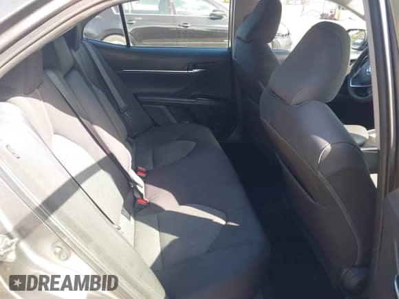 2019 Toyota Camry LE с VIN 4T1B11HK2KU715449, выставлен на аукционе IAAI как лот 43495656 с пробегом 82 639 миль миль и . История ставок и продаж доступна на DreamBid. Изображение 8.