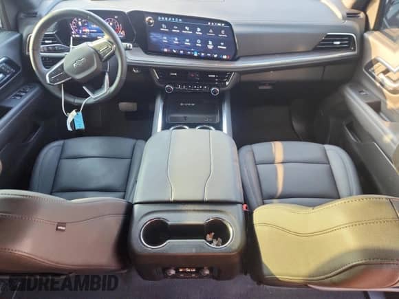 2025 Chevrolet Tahoe Z71 с VIN 1GNS6PRD7SR206444, выставлен на аукционе Copart как лот 62472435 с пробегом 8 259 миль миль и Списание • Salvage title. История ставок и продаж доступна на DreamBid. Изображение 8.