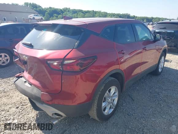 2022 Chevrolet Blazer LT с VIN 3GNKBCR43NS133014, выставлен на аукционе IAAI как лот 42797327 с пробегом 38 508 миль миль и . История ставок и продаж доступна на DreamBid. Изображение 4.