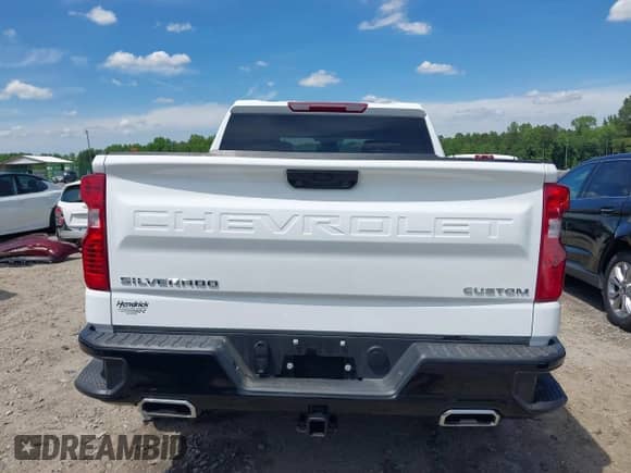 2025 Chevrolet Silverado 1500 Custom Trail Boss with VIN 3GCUKCED6SG194217, listed as a IAAI auction lot 42214162 with 13,407 mi miles and . Bid and sale history available at DreamBid. Image 17.