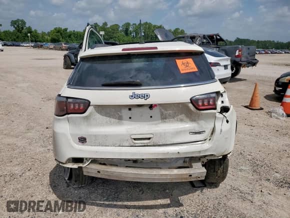 2019 Jeep Compass Altitude z VIN 3C4NJCBB6KT743058, wystawiony jako Copart lot #65037395 z przebiegiem Nie podano mil oraz Szkoda całkowita • Salvage title. Historia ofert i sprzedaży dostępna na DreamBid. Obrazek 6.