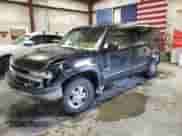 2000 Chevrolet Suburban LT z VIN 3GNFK16T6YG148888, wystawiony jako Copart lot #45715395 z przebiegiem Nie podano mil oraz Czysty tytuł • Clean title. Historia ofert i sprzedaży dostępna na DreamBid. Obrazek 1.