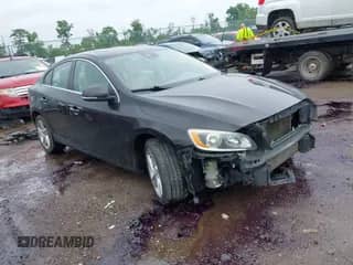 2014 Volvo S60 T5 с VIN YV1612FS0E2298194, выставлен на аукционе IAAI как лот 42357348 с пробегом 154 944 миль миль и . История ставок и продаж доступна на DreamBid. Изображение 1.