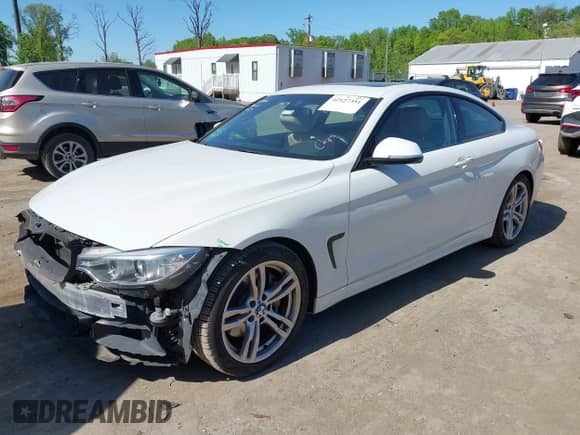 2014 BMW 4 Series 435i с VIN WBA3R1C51EK192103, выставлен на аукционе IAAI как лот 42127351 с пробегом 99 023 миль миль и . История ставок и продаж доступна на DreamBid. Изображение 17.
