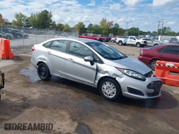 2019 Ford Fiesta S с VIN 3FADP4AJ9KM139559, выставлен на аукционе IAAI как лот 43368401 с пробегом 72 078 миль миль и . История ставок и продаж доступна на DreamBid. Изображение 1.