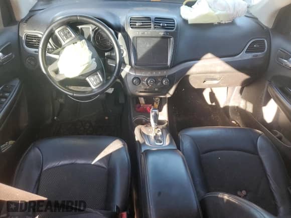2019 Dodge Journey Crossroad with VIN 3C4PDCGG8KT783064, listed as a Copart auction lot 86302635 with Not provided miles and Clean title. Bid and sale history available at DreamBid. Image 8.