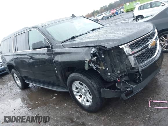 2019 Chevrolet Suburban LS z VIN 1GNSCGKC5KR321327, wystawiony jako IAAI lot #41069977 z przebiegiem 282 308 mil mil oraz . Historia ofert i sprzedaży dostępna na DreamBid. Obrazek 1.