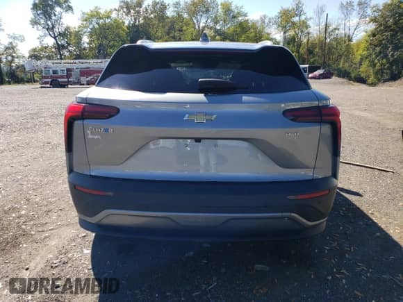 2024 Chevrolet Blazer EV eAWD LT z VIN 3GNKDBRJ5RS228190, wystawiony jako Copart lot #86446595 z przebiegiem 767 mil mil oraz Szkoda całkowita • Salvage title. Historia ofert i sprzedaży dostępna na DreamBid. Obrazek 6.