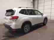 2021 Subaru Forester Premium z VIN JF2SKAFC5MH409162, wystawiony jako IAAI lot #40907370 z przebiegiem 30 431 mil mil oraz . Historia ofert i sprzedaży dostępna na DreamBid. Obrazek 4.