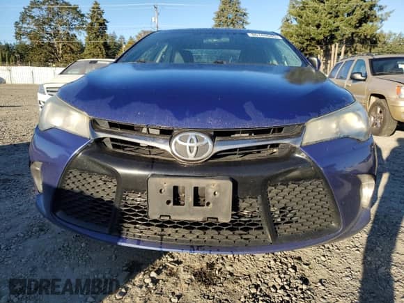 2015 Toyota Camry SE z VIN 4T1BF1FK9FU904870, wystawiony jako Copart lot #86140045 z przebiegiem 186 847 mil mil oraz Szkoda całkowita • Salvage title. Historia ofert i sprzedaży dostępna na DreamBid. Obrazek 5.