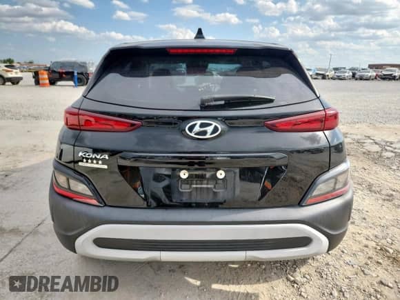 2022 Hyundai Kona SE with VIN KM8K22AB3NU820356, listed as a Copart auction lot 70959275 with 83,928 mi miles and Salvage title. Bid and sale history available at DreamBid. Image 6.